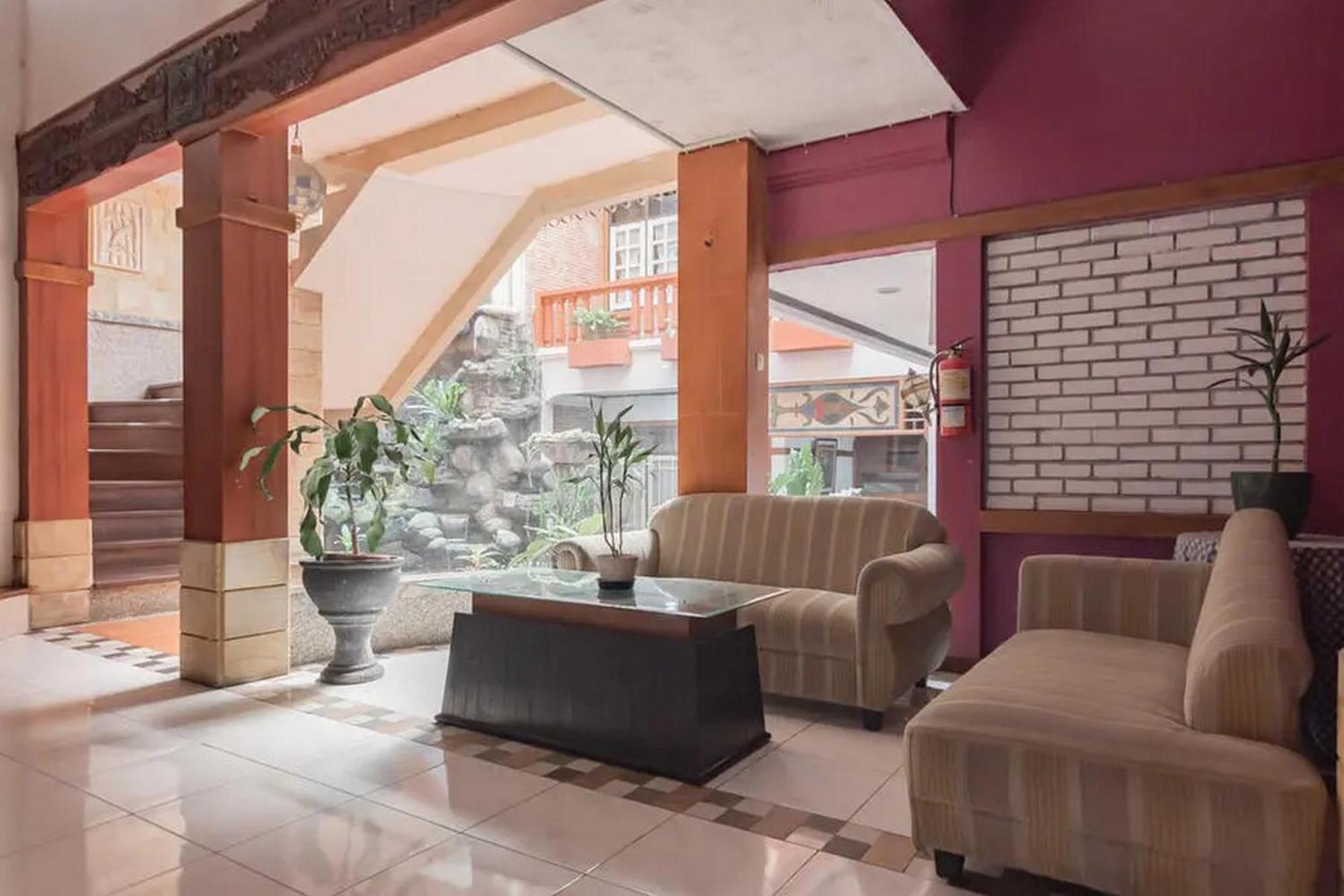 RedDoorz At Arwiga Hotel Bandung Zewnętrze zdjęcie